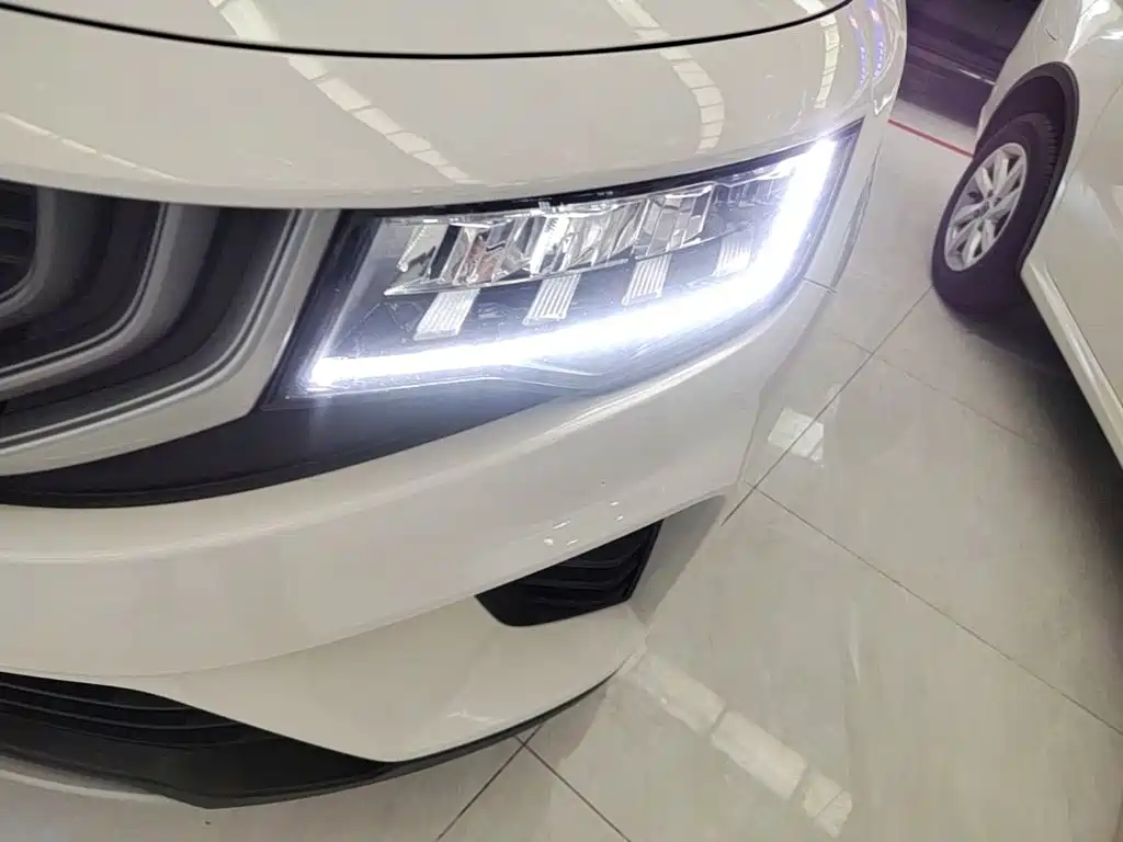 Geely Okavango 2020 2020 1.8TD Automatic Comfort 5-Seater