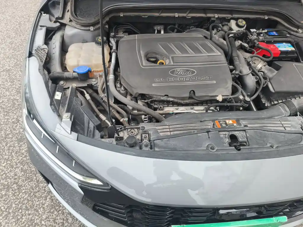 Ford Focus 2023 2022 Sedan EcoBoost 180 Auto Speed Edition