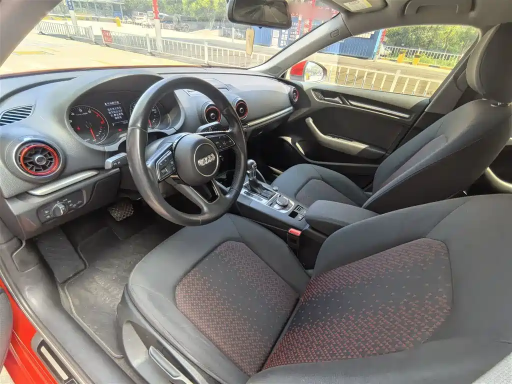 Audi A3 2018 30th Anniversary Sportback 35 TFSI Progressive фото 12