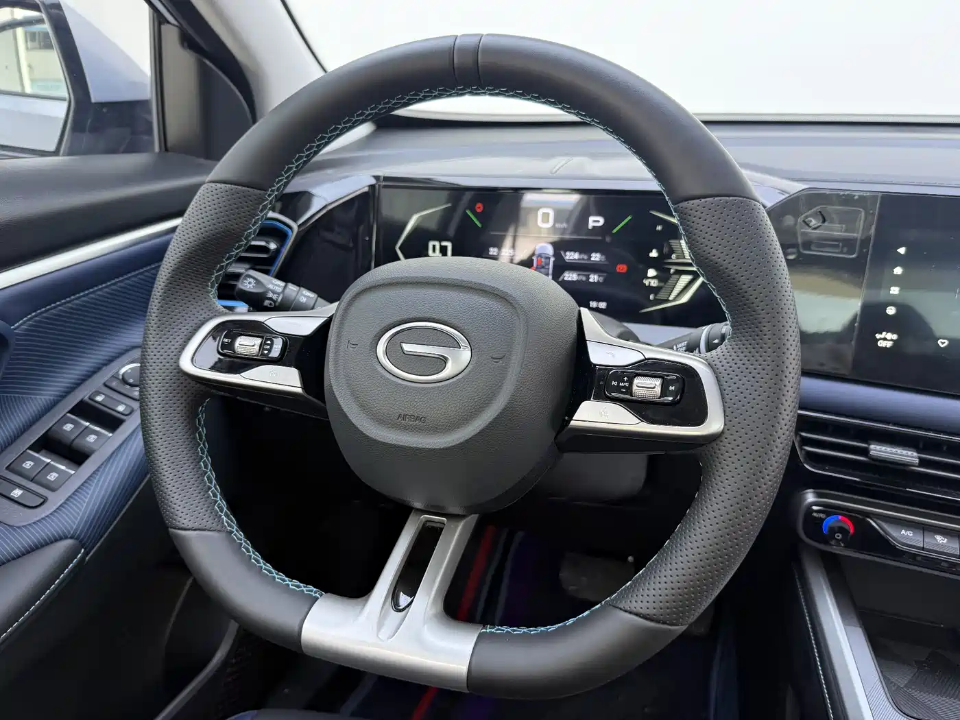 GAC Trumpchi Trumpchi GS3 2023 Shadow Speed 270T Power Enjoyment Edition фото 12