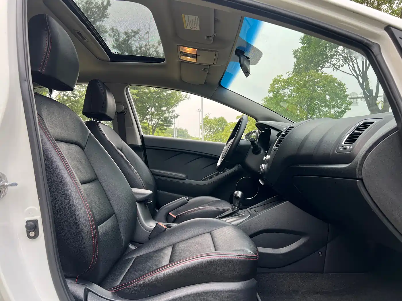 Kia K3 2013 1.6L Automatic GLS фото 21