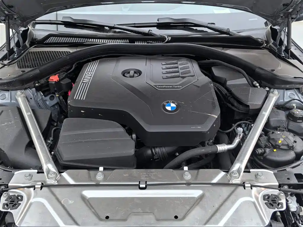 BMW 4 Series 2024 430i Gran Coupe M Sport Shadowline Package фото 17