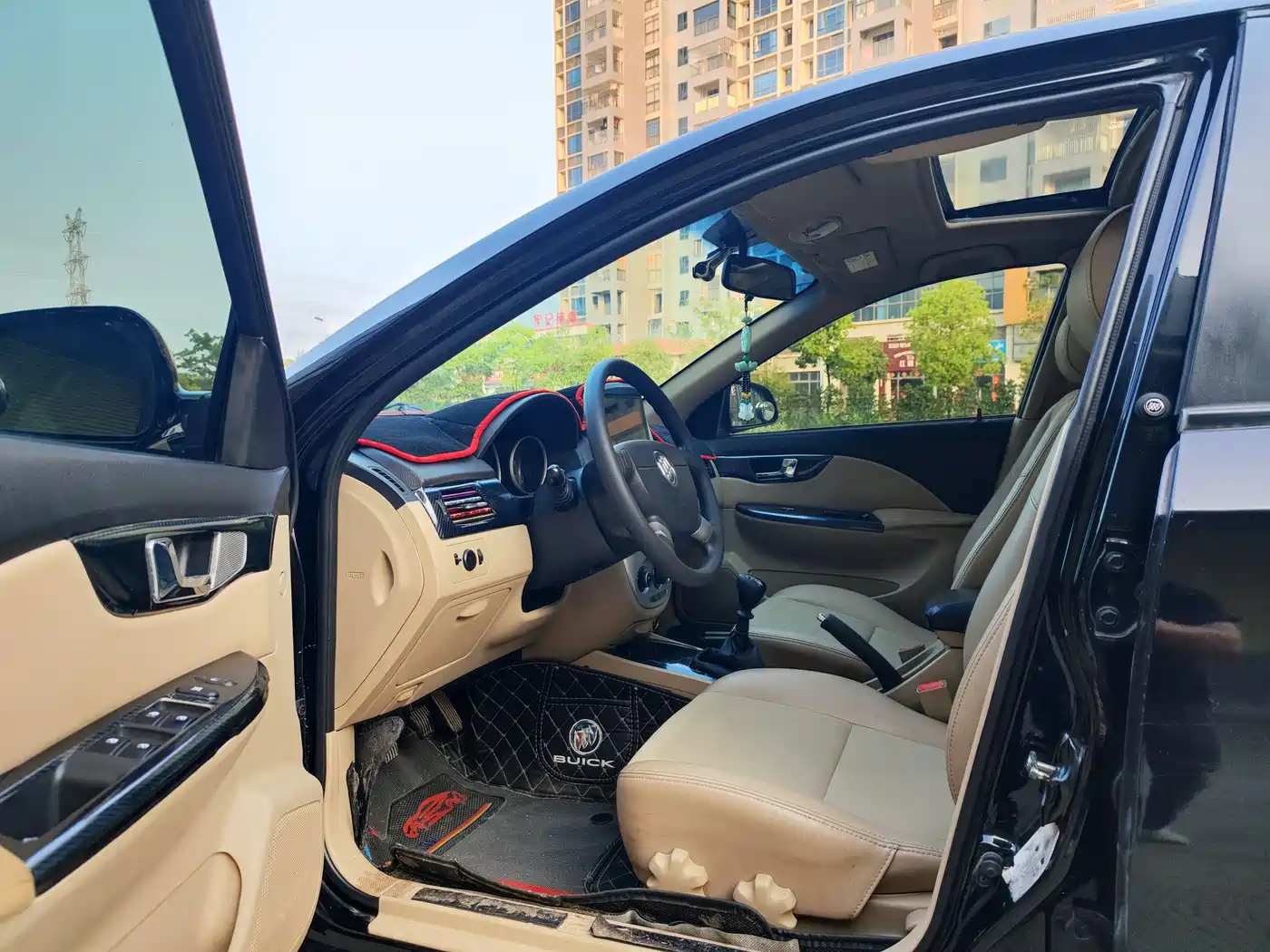 Buick Excelle 2013 1.5L Manual Classic Edition фото 9