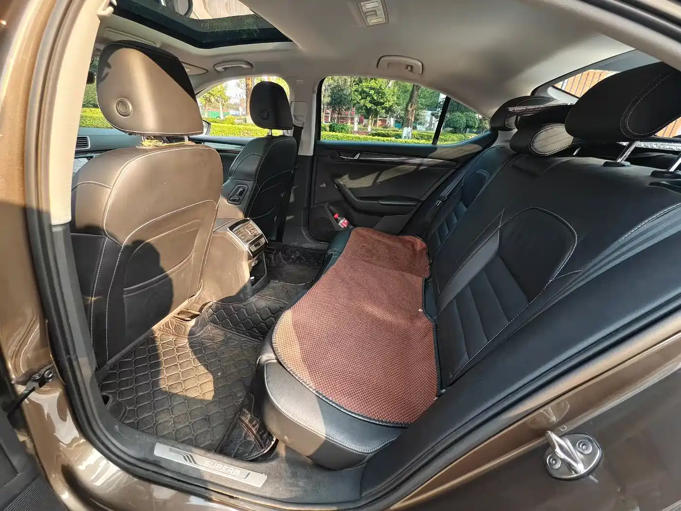 Škoda Superb 2018 TSI330 DSG Luxury Edition China V фото 6