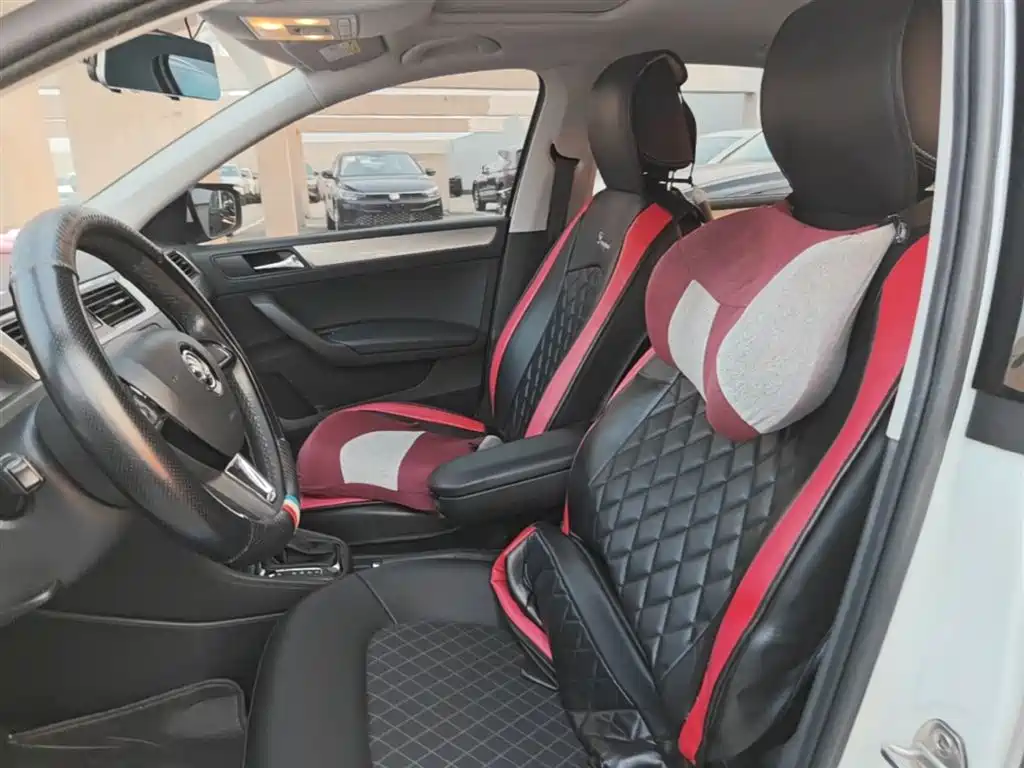 Škoda Rapid 2019 1.5L Automatic Comfort Version China VI фото 15