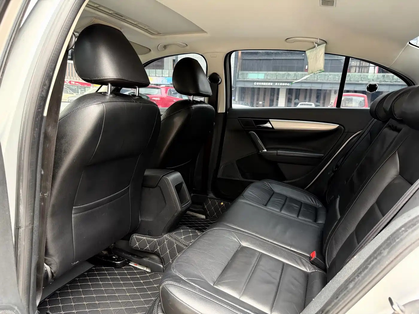 Volkswagen Lavida 2013 1.4TSI Manual Comfort Edition фото 9