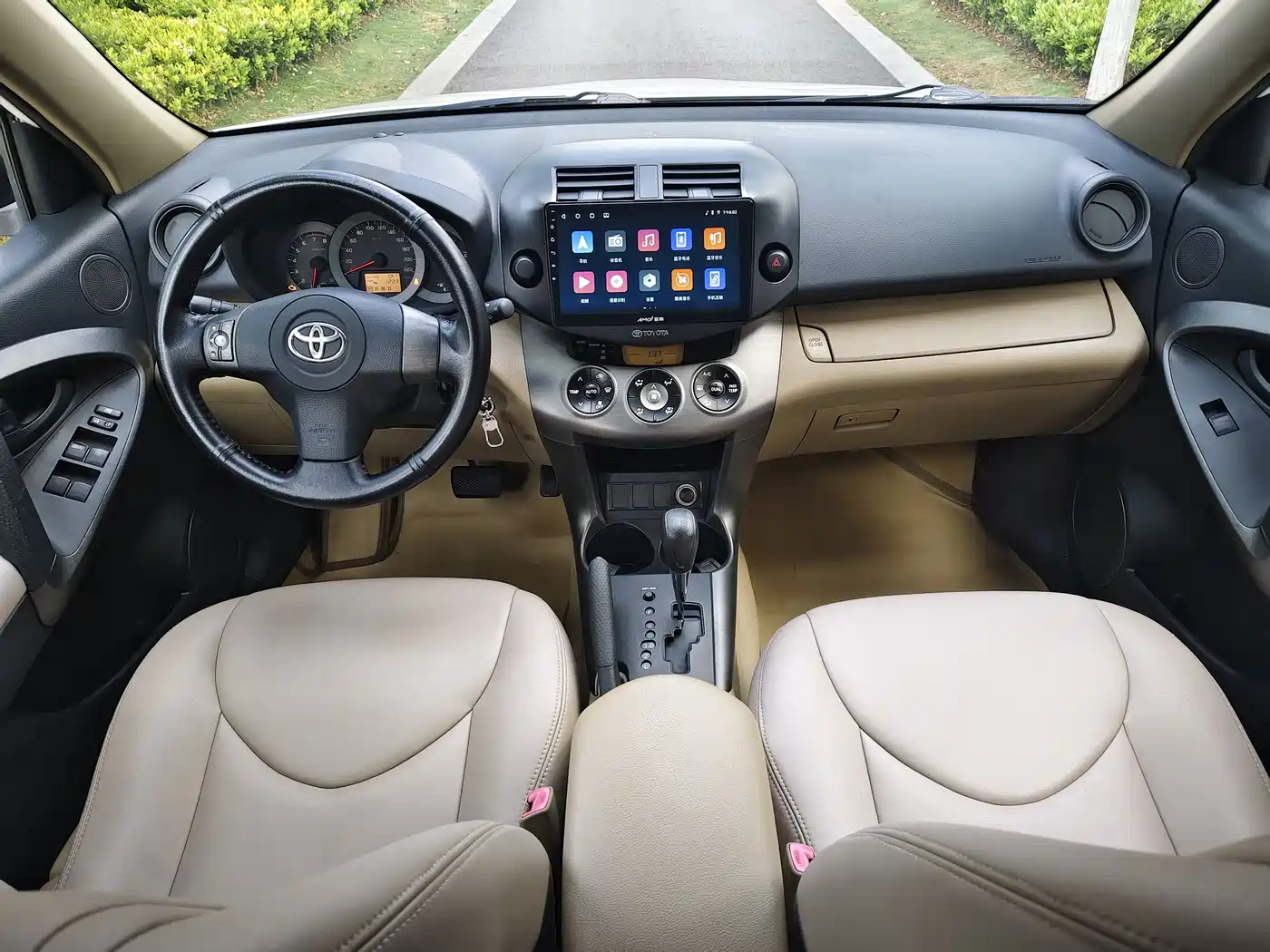 Toyota RAV4 Rongfang 2013 Special Edition 2.0L Auto Classic фото 4