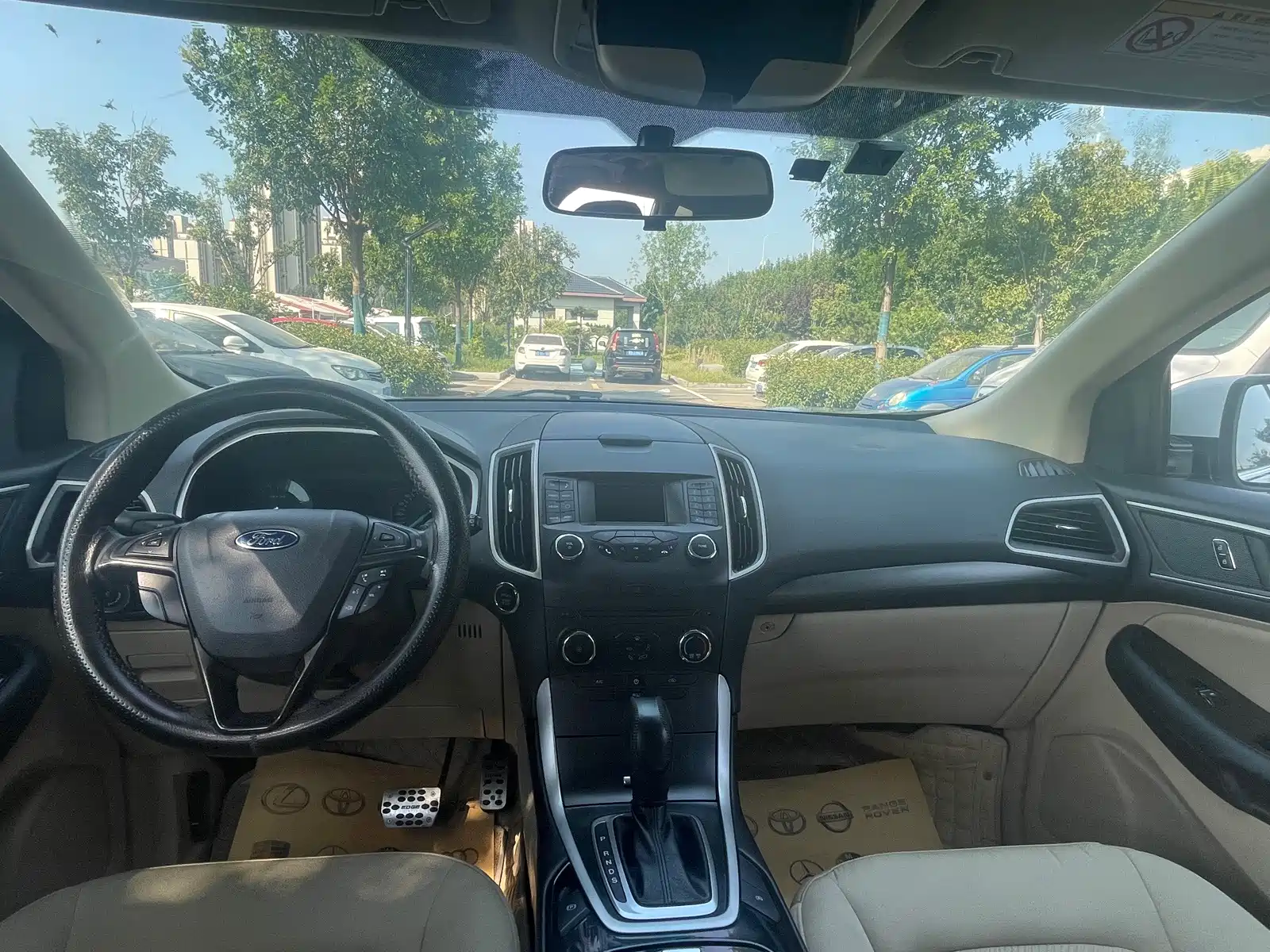 Фото 4 - Ford Edge