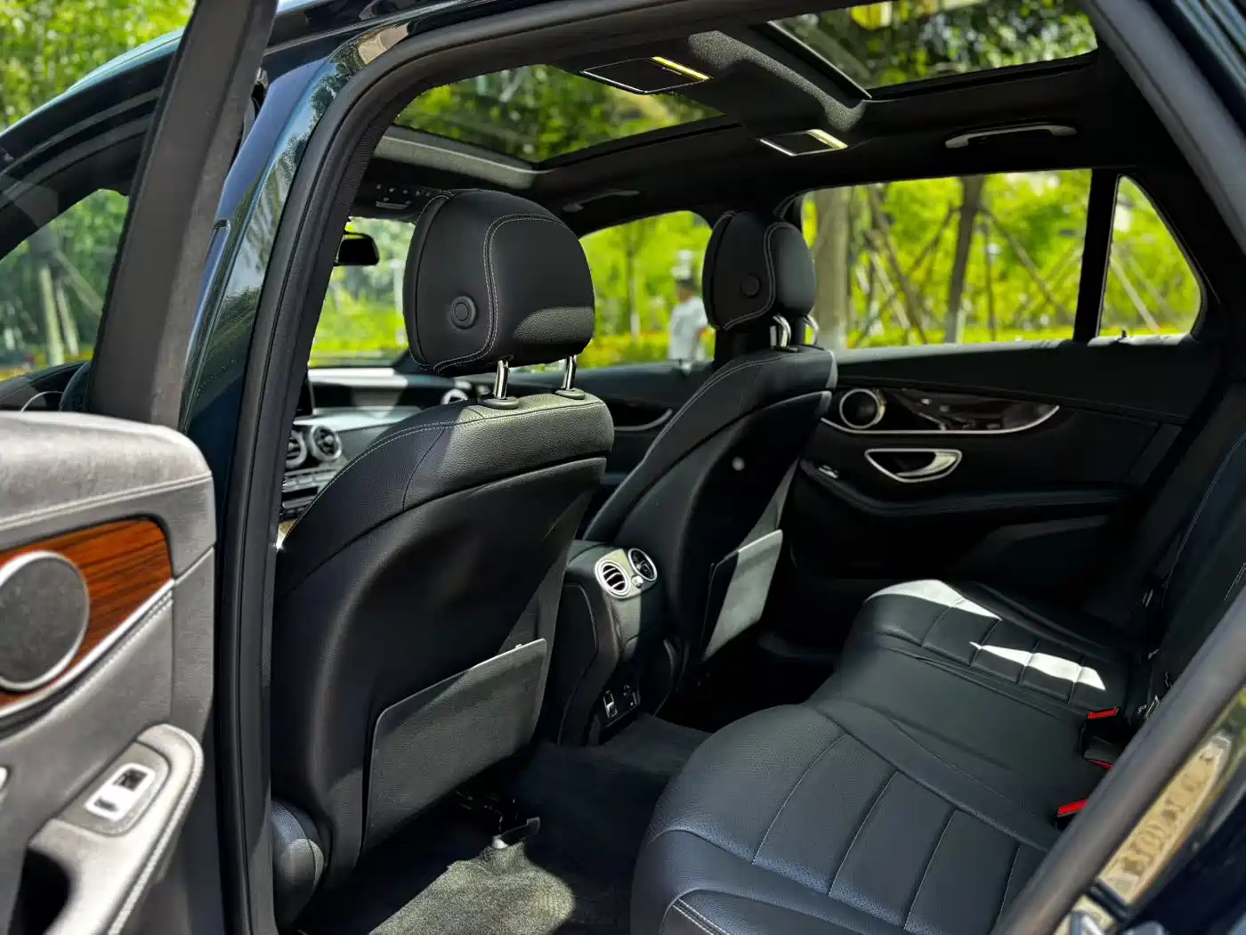 Mercedes-Benz GLC 2019 GLC 260 4MATIC Luxury фото 6