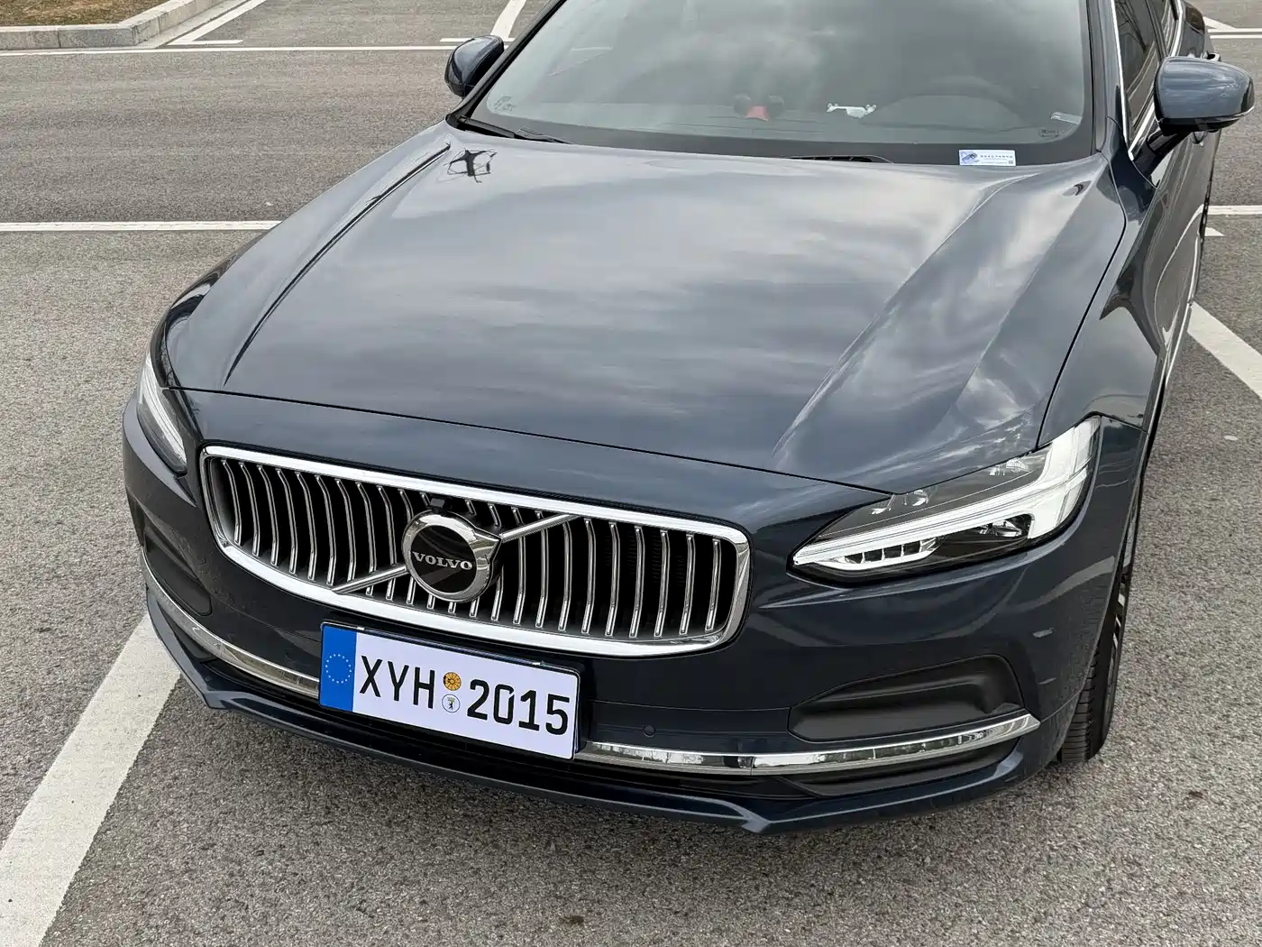 VOLVO S90