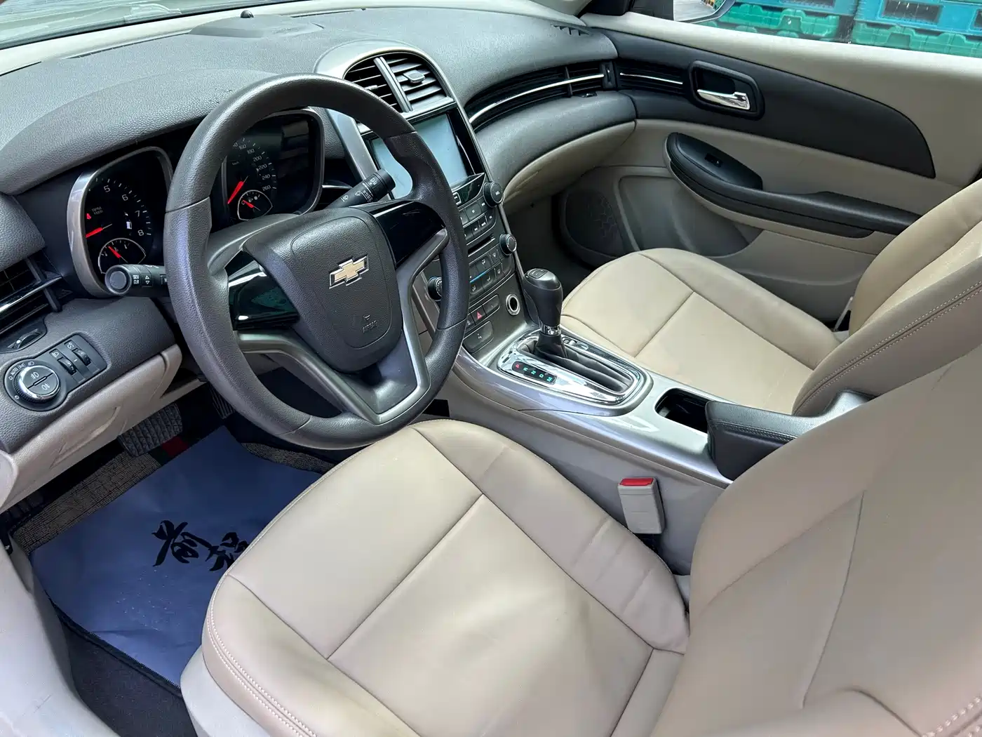 Chevrolet Malibu 2014 2.0L Automatic Comfort фото 11