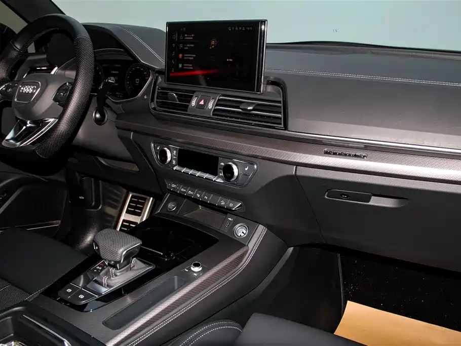 Audi Q5L 2025 45 TFSI Luxury Dynamic фото 22