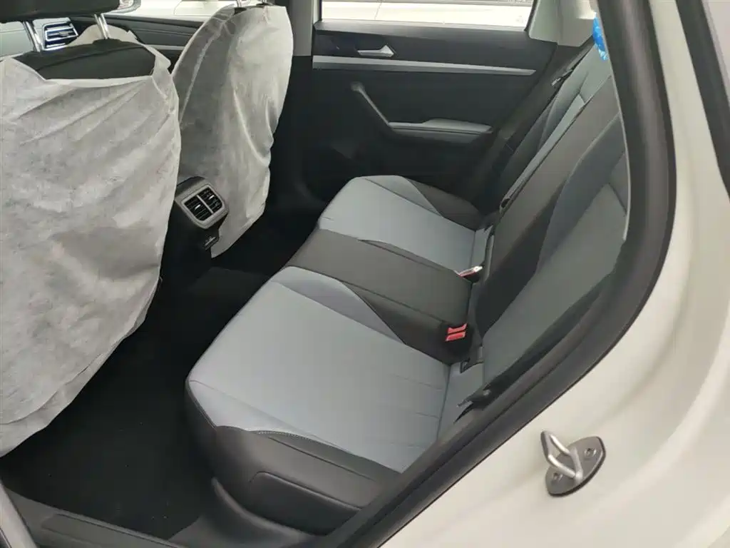 Volkswagen Lavida 2024 Model 1.5L Automatic Starlight 5 Million Edition фото 17
