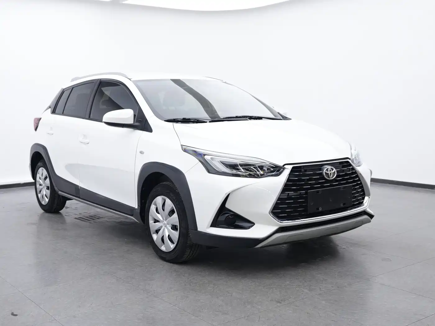 TOYOTA YARIS L ZHIXUAN