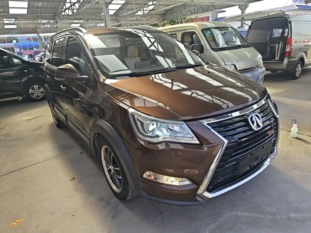 BAIC Weiwang BAW Weiwang M60 2018 2017 1.5L Manual Platinum Edition