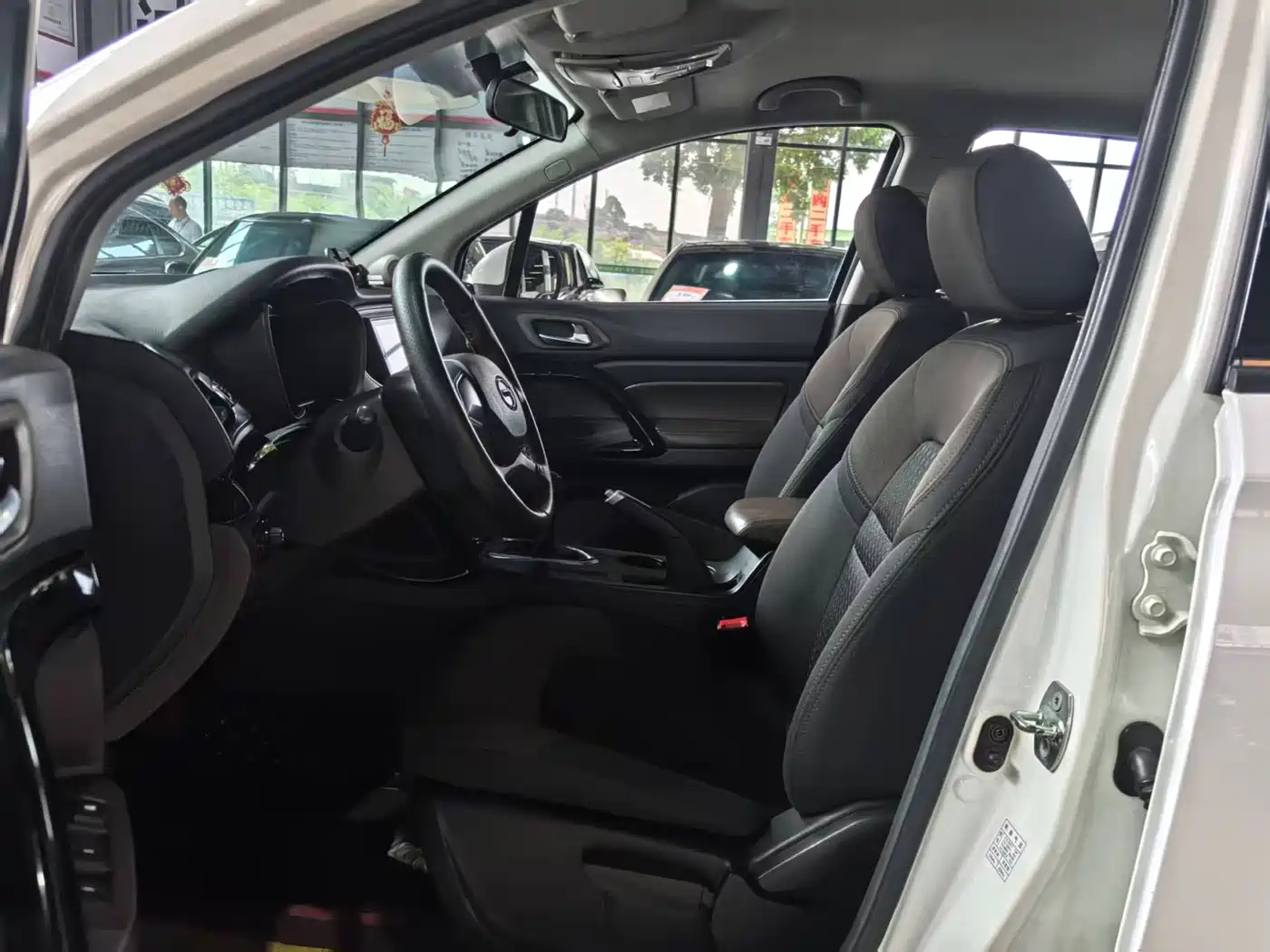 GAC Trumpchi Trumpchi GS4 2016 235T Manual Comfort Edition фото 8