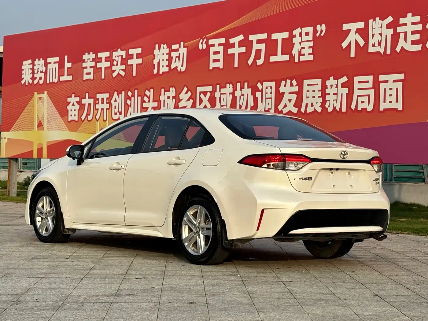 Toyota Levin 2019 185T CVT Luxury Edition China V фото 4