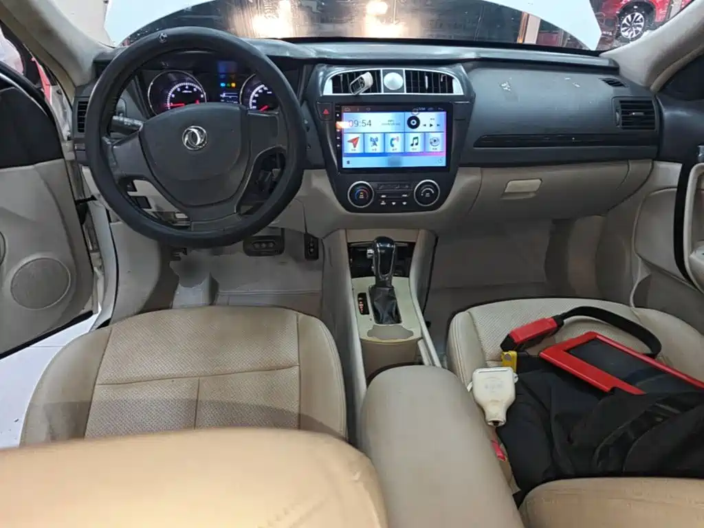 Dongfeng Aeolus Dongfeng Fengshen A60 2017 2016 1.6L Automatic Luxury