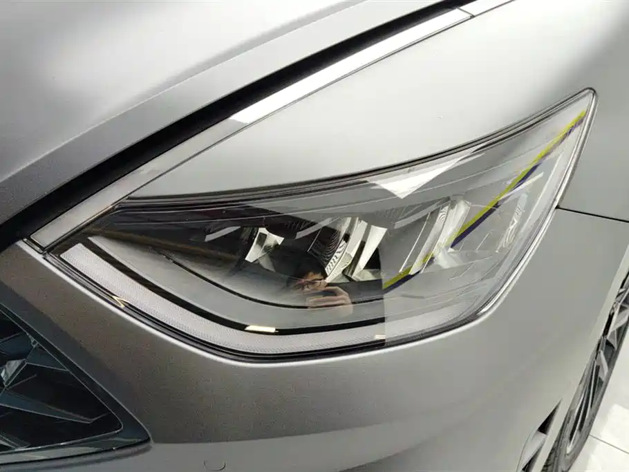 Hyundai Sonata 2022 270TGDi DCT 20th Anniversary Edition фото 5