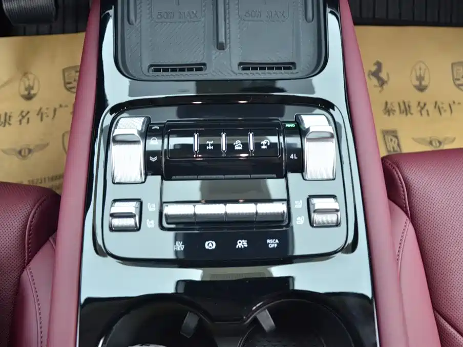 Tank 400 New Energy 2025 Model Hi4-T фото 10