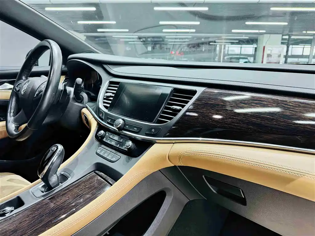 Buick LaCrosse 2016 20T Luxury фото 27