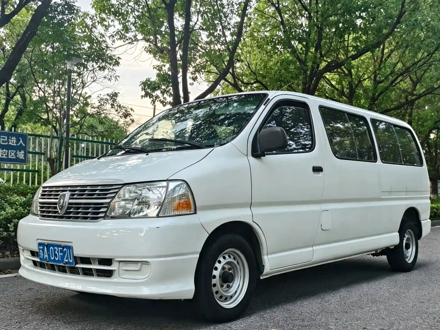 Jinbei Grace 2018 2016 2.0L Express Luxury