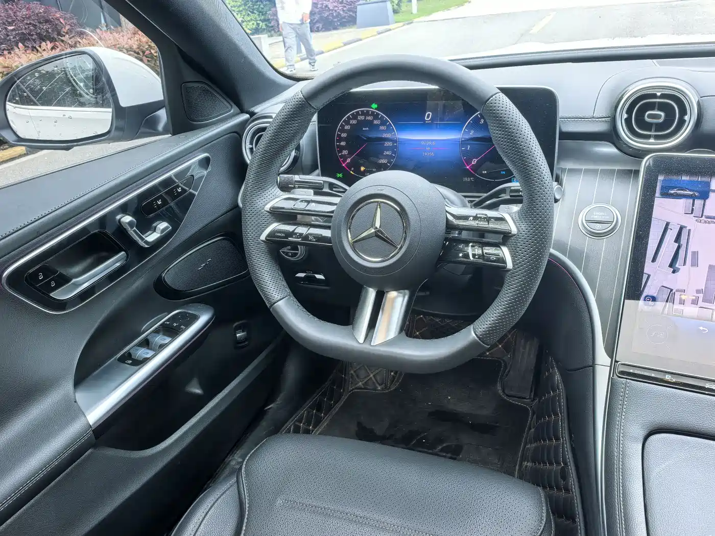 MERCEDES-BENZ C CLASS