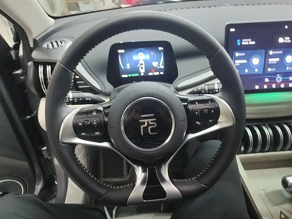 BYD Yuan PLUS 2024 Glory Edition 510KM Leading фото 11