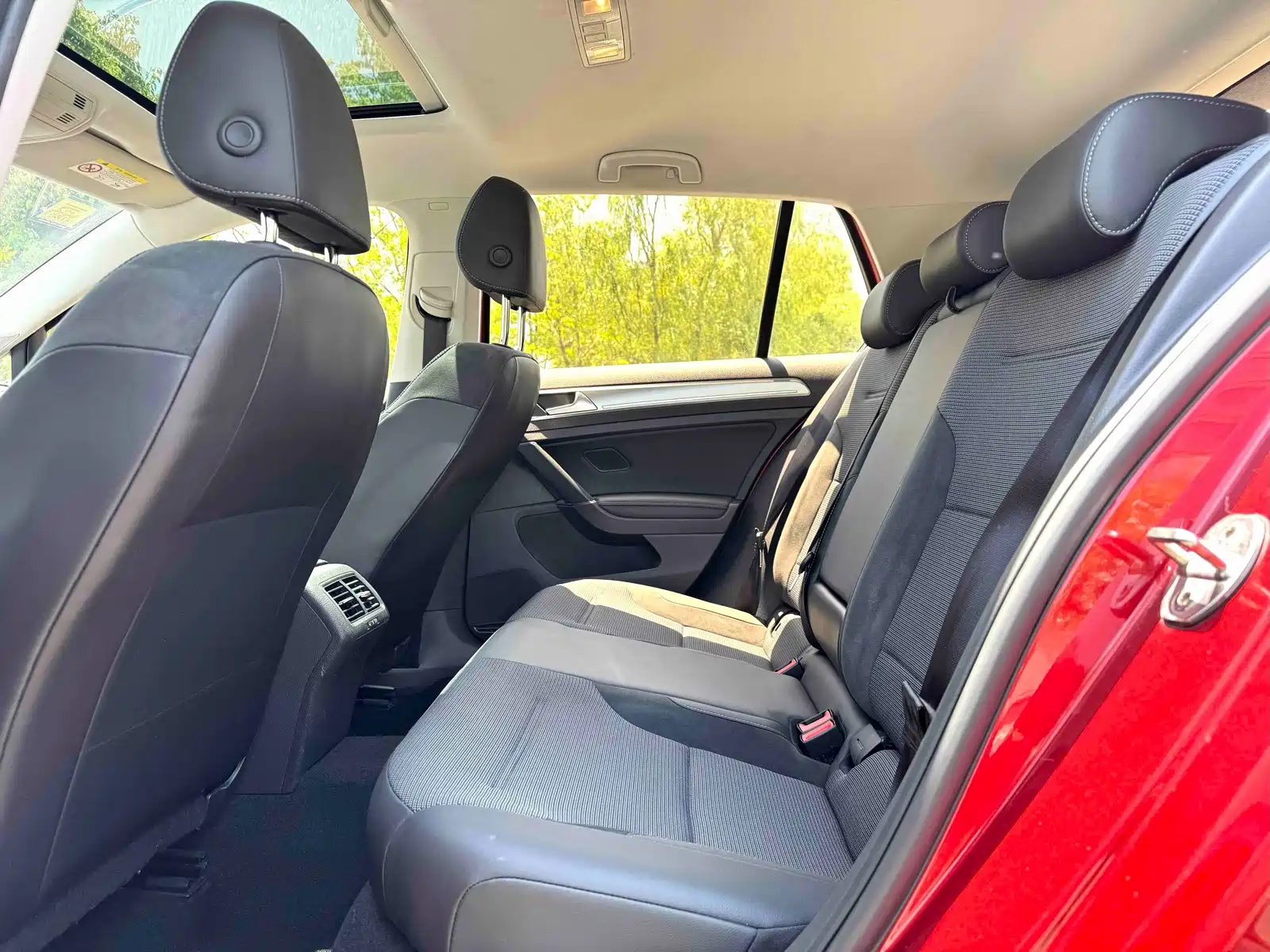 Фото 6 - Volkswagen Golf