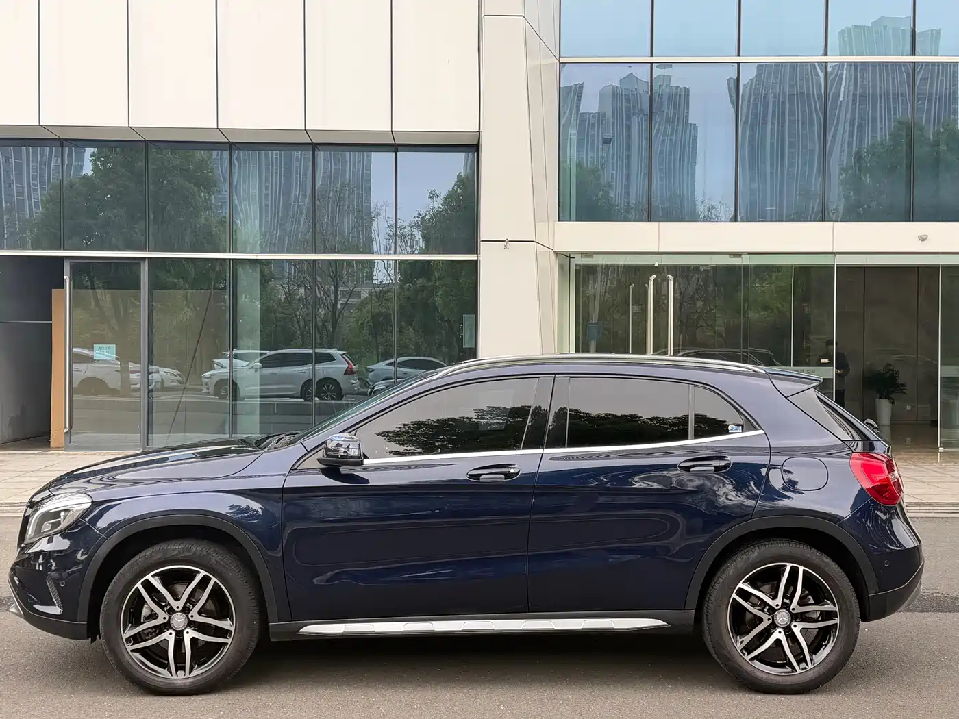 Mercedes-Benz GLA 2016 GLA 220 4MATIC Fashion фото 7