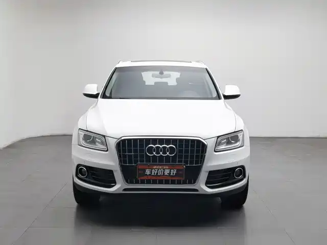 Audi Q5 2016 40 TFSI Technology Model — фото 3