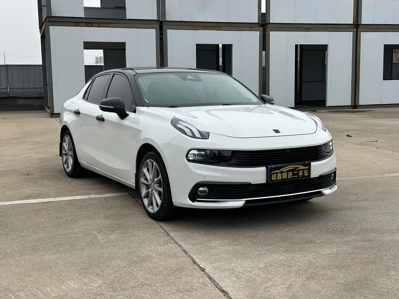 Lynk & Co 03 2018 1.5TD DCT Pro Version China V фото 3