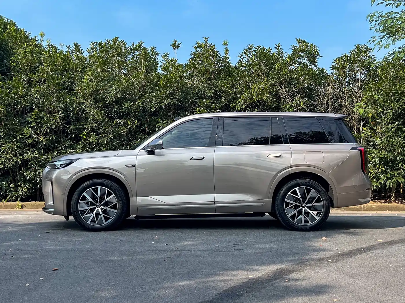 GAC Trumpchi Trumpchi Vision S9 2025 2025 1.5T Hybrid Premium