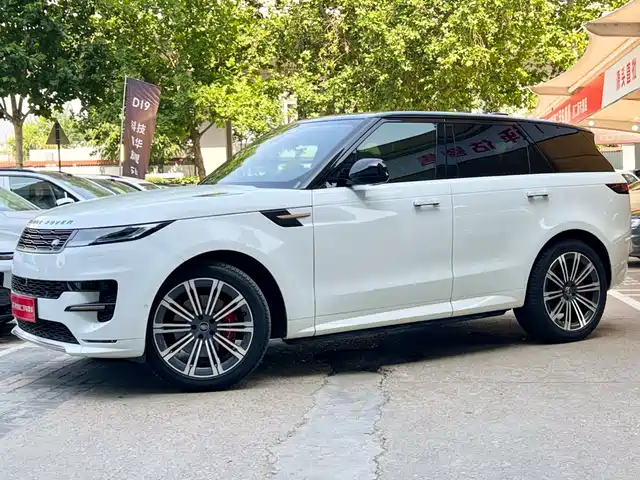 Land Rover Range Rover Sport 2026