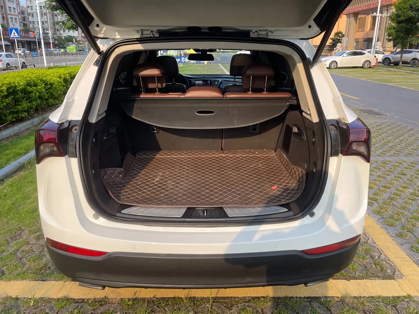 Фото 9 - Buick Envision Plus