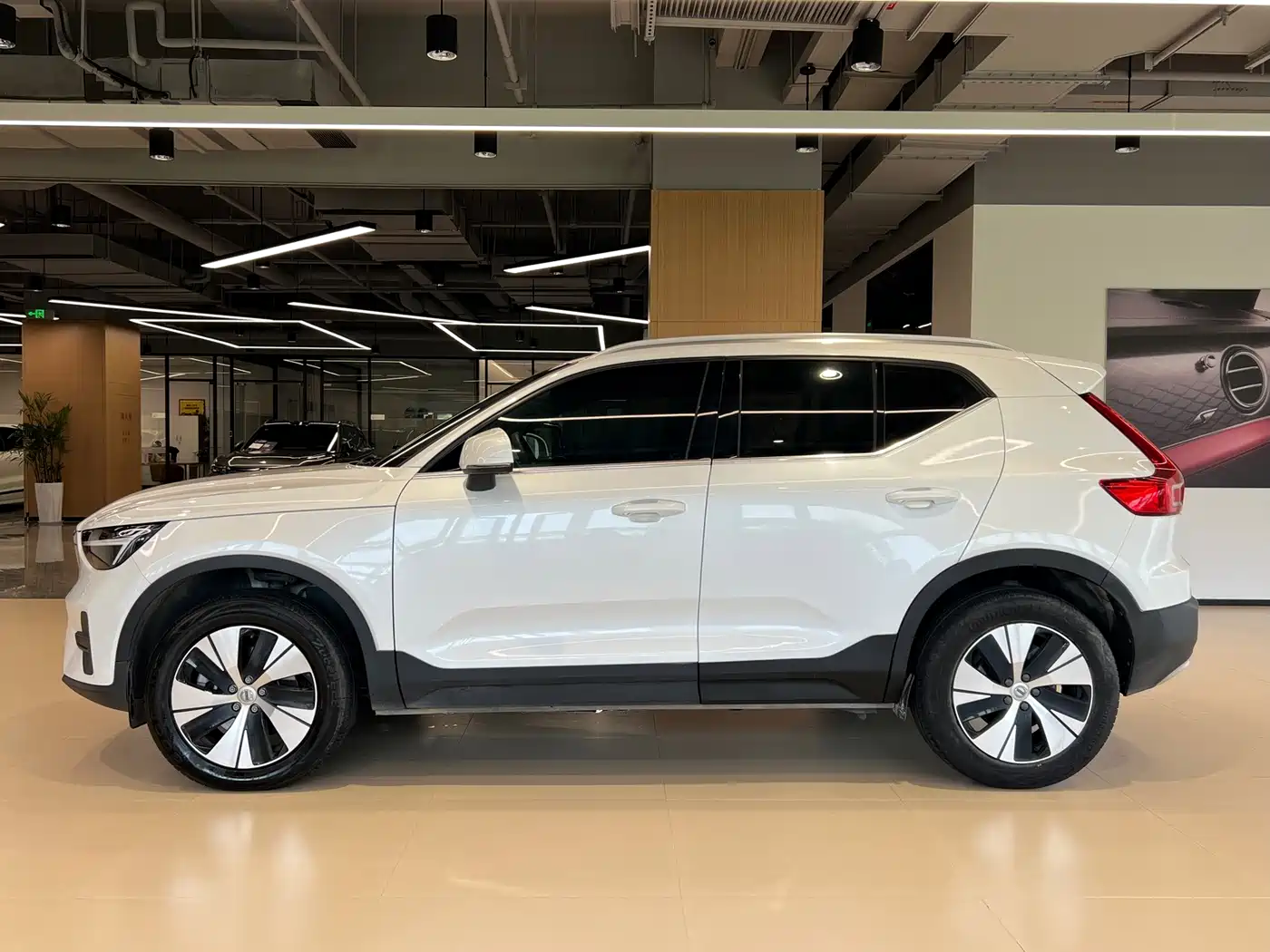 Volvo XC40 2024 2024 B3 Smart Elite Luxury Edition