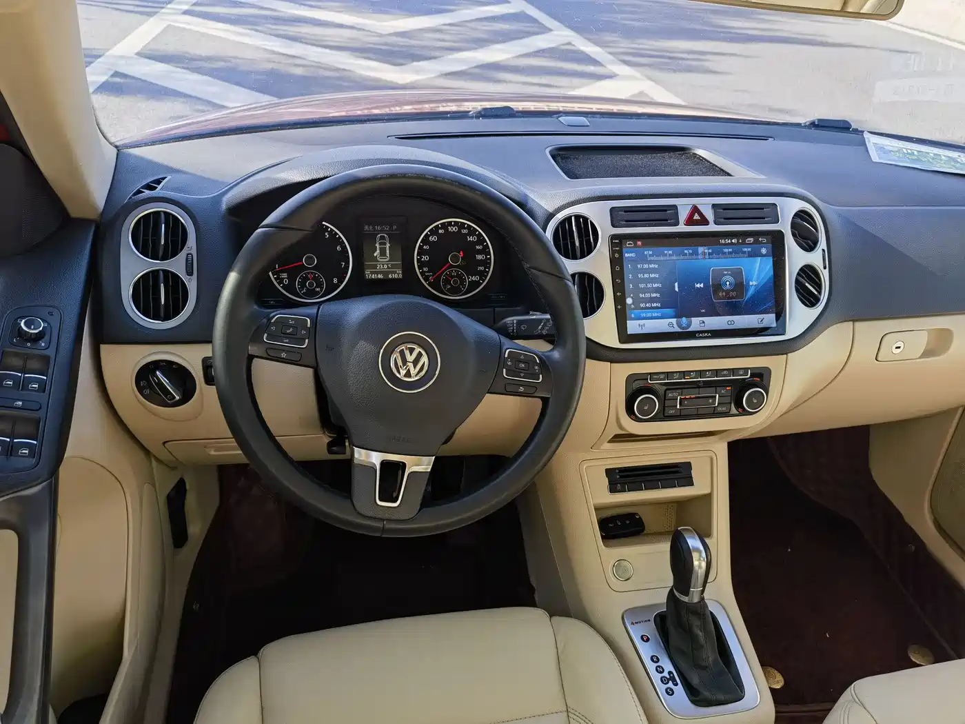 Volkswagen Tiguan 2012 2.0TSI Automatic 4WD Elite Edition фото 11