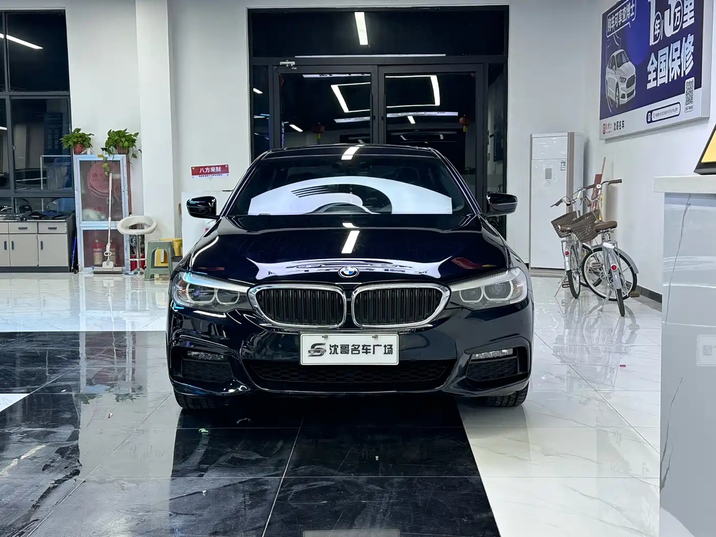 BMW 5 Series 2019 530Li Leading M Sport Package фото 2