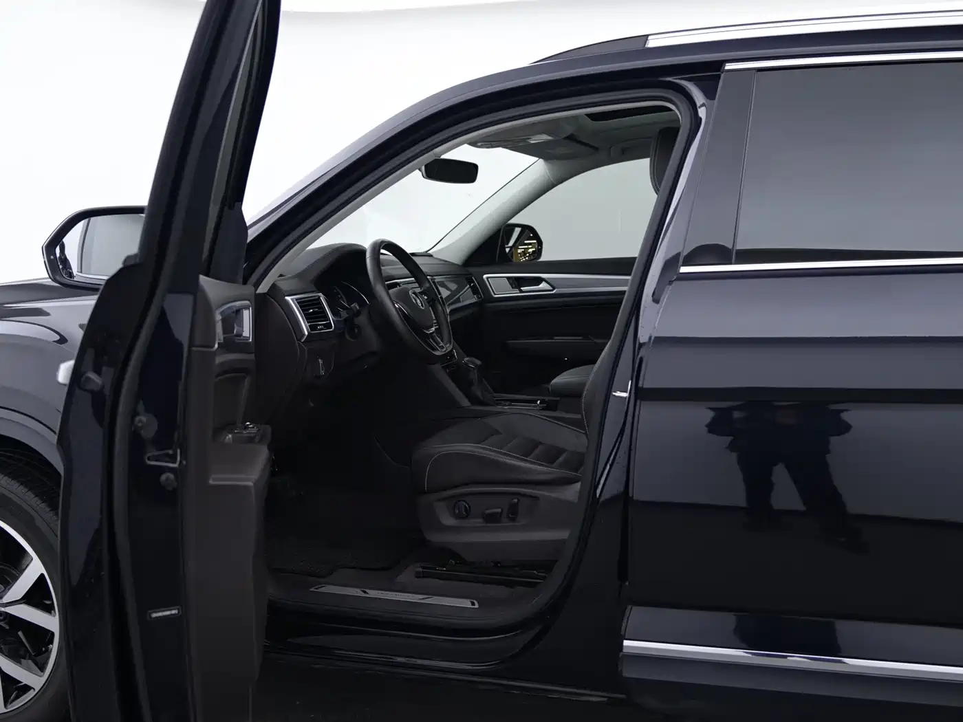 Volkswagen Teramont 2019 330TSI 2WD Luxury China VI фото 10