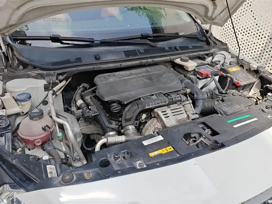 Peugeot 408 2015 Model 1.2T Automatic Luxury Edition фото 10