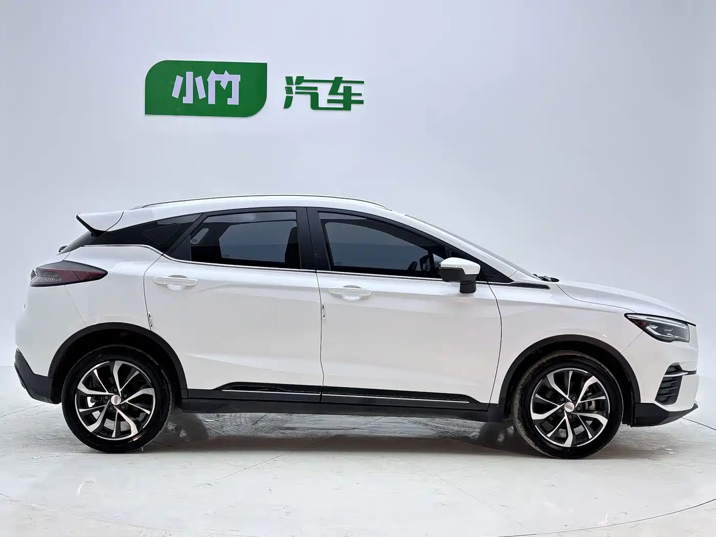 Geely Emgrand S 2022 2022 1.4T CVT Crossover Player