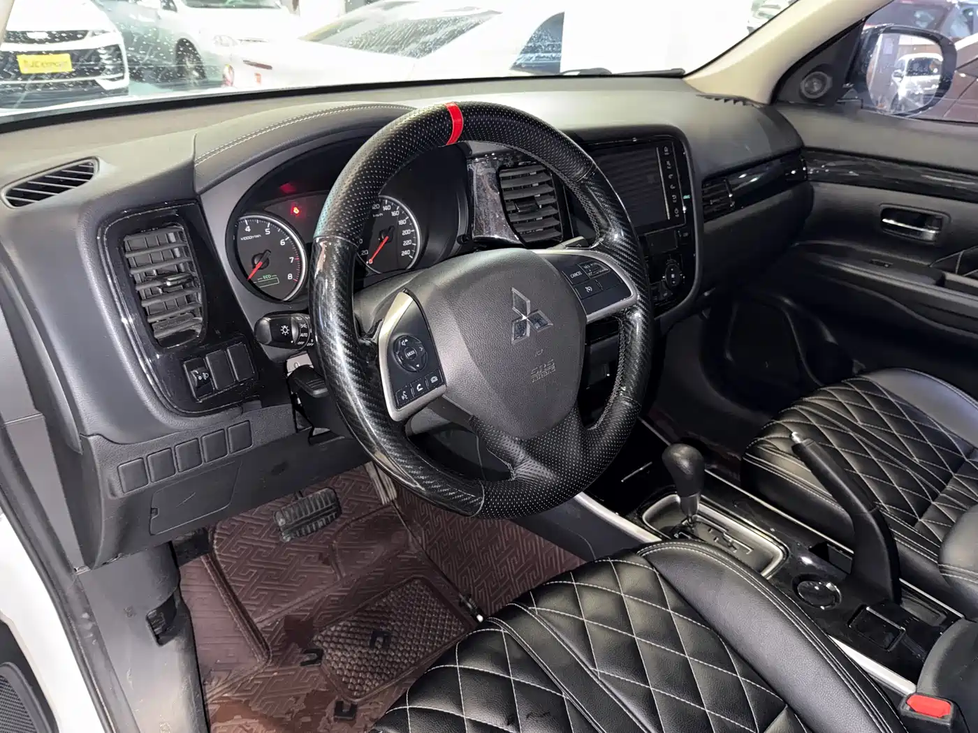 Mitsubishi Outlander 2021 2.0L 2WD Smooth Ride Version 5-Seater фото 7
