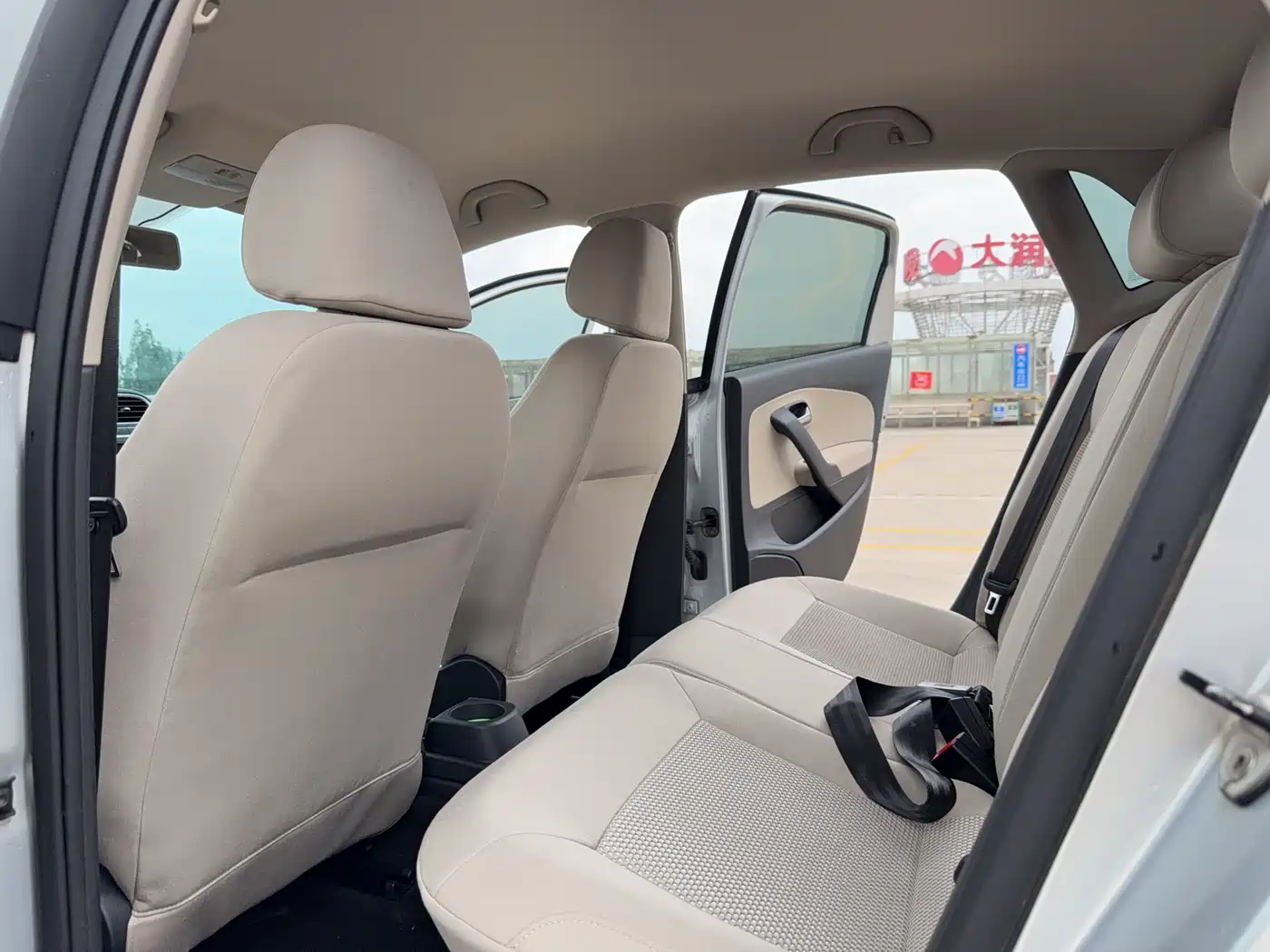 Volkswagen Polo 2012 2011 1.4L Automatic Style Edition