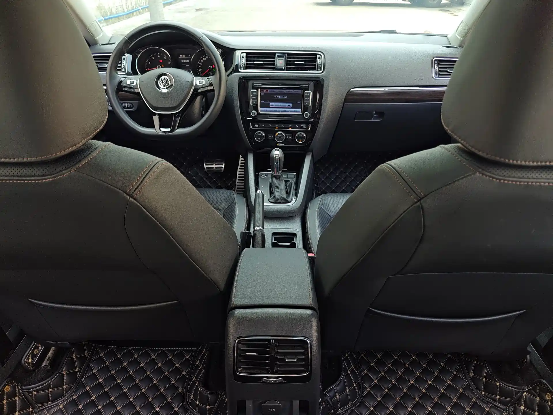 Фото 28 - Volkswagen Sagitar