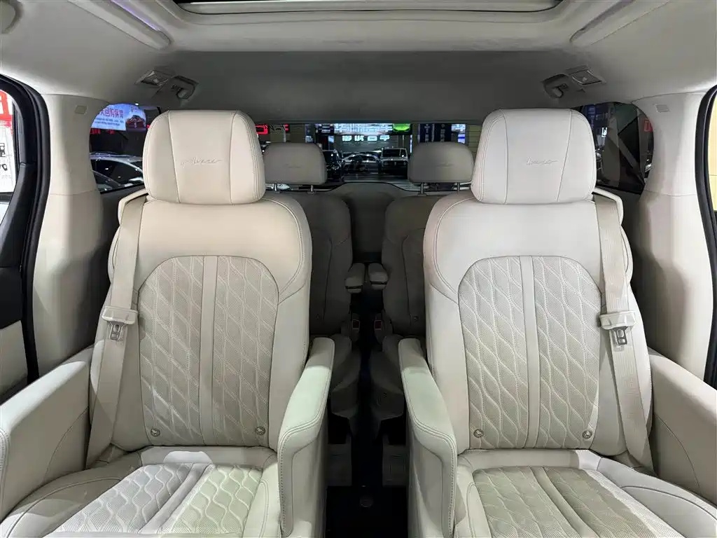 Buick GL8 2022 Avenir Avia 6-Seater Virtue Edition фото 21