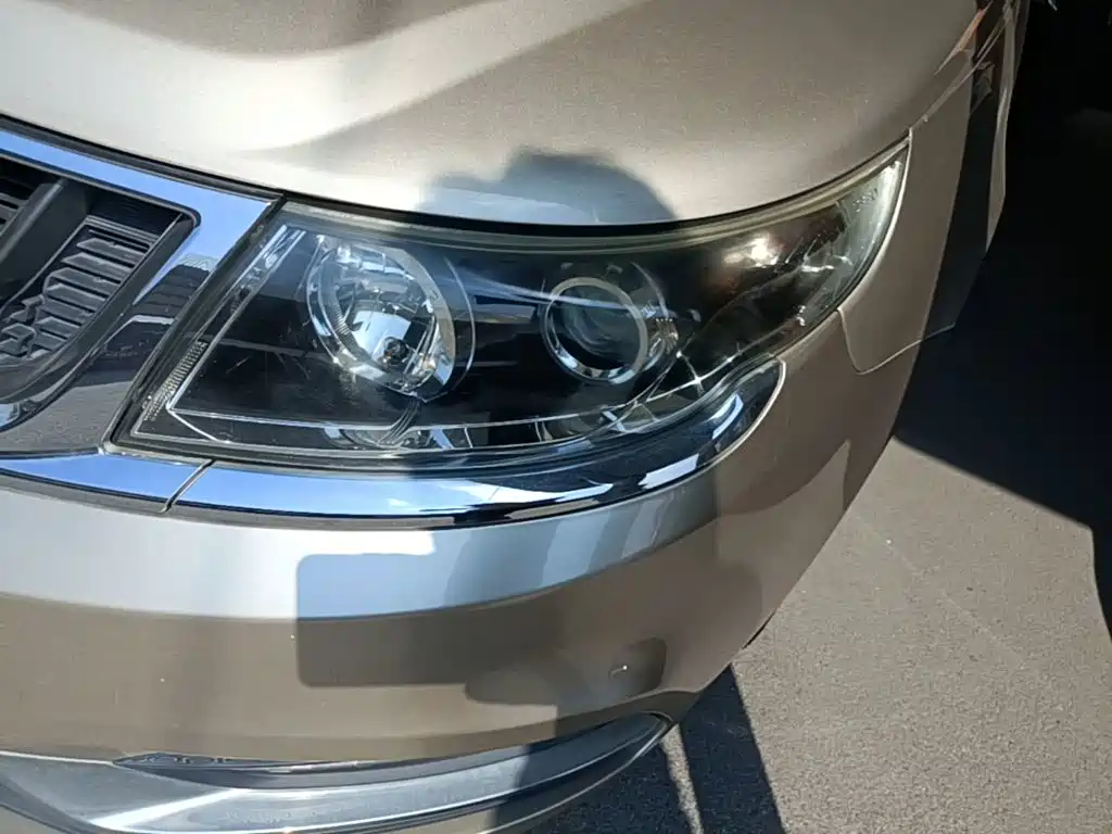 Фото 24 - Geely Vision
