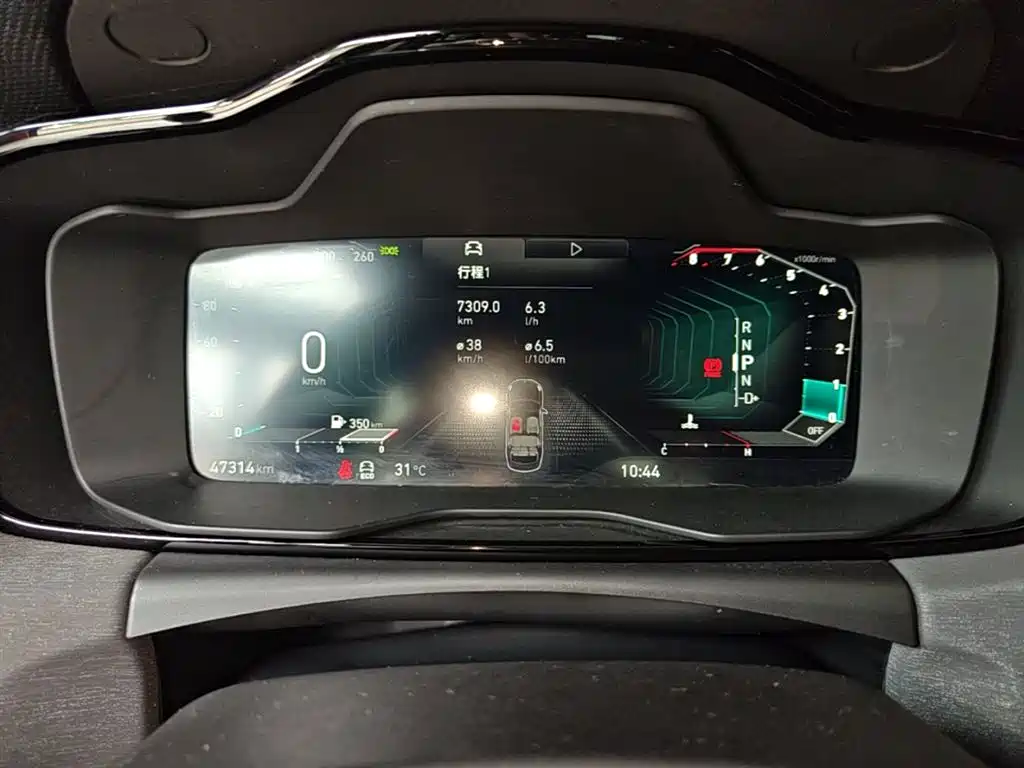 Lynk & Co 03 2021 2.0TD Auto Jin Champion Edition фото 12