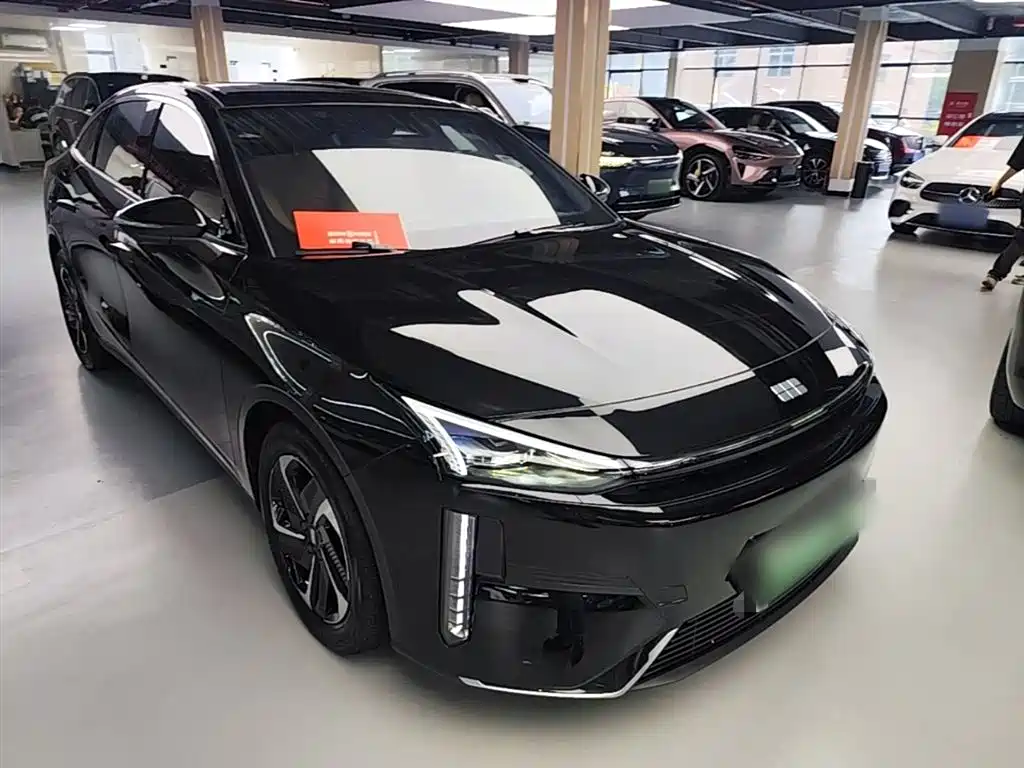 Geely Galaxy Galaxy L6 2024 125km PLUS Soaring Dragon Edition фото 4