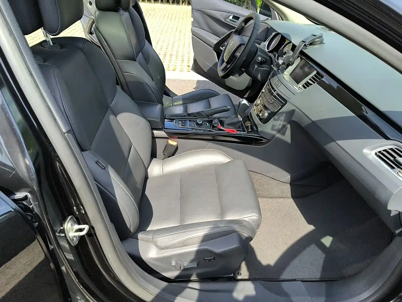 Peugeot 508 2012 2.3L Roland Garros Edition фото 9