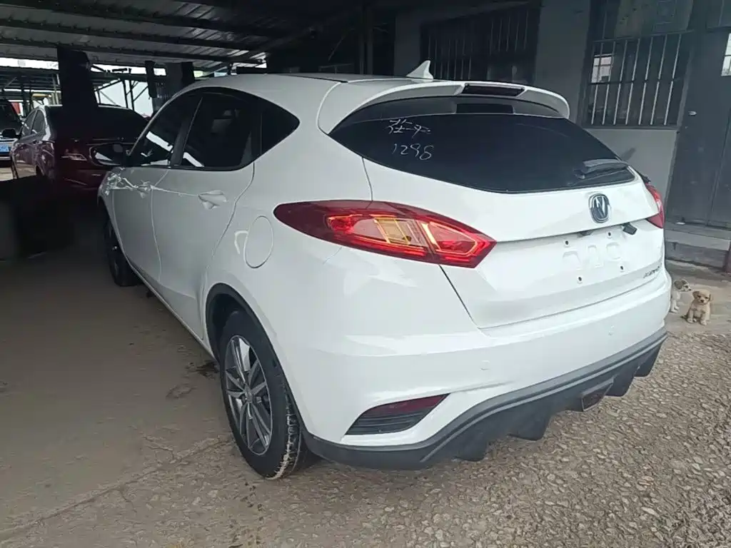 Changan Eado XT 2018 2016 1.6L Manual Stylish Cool Edition